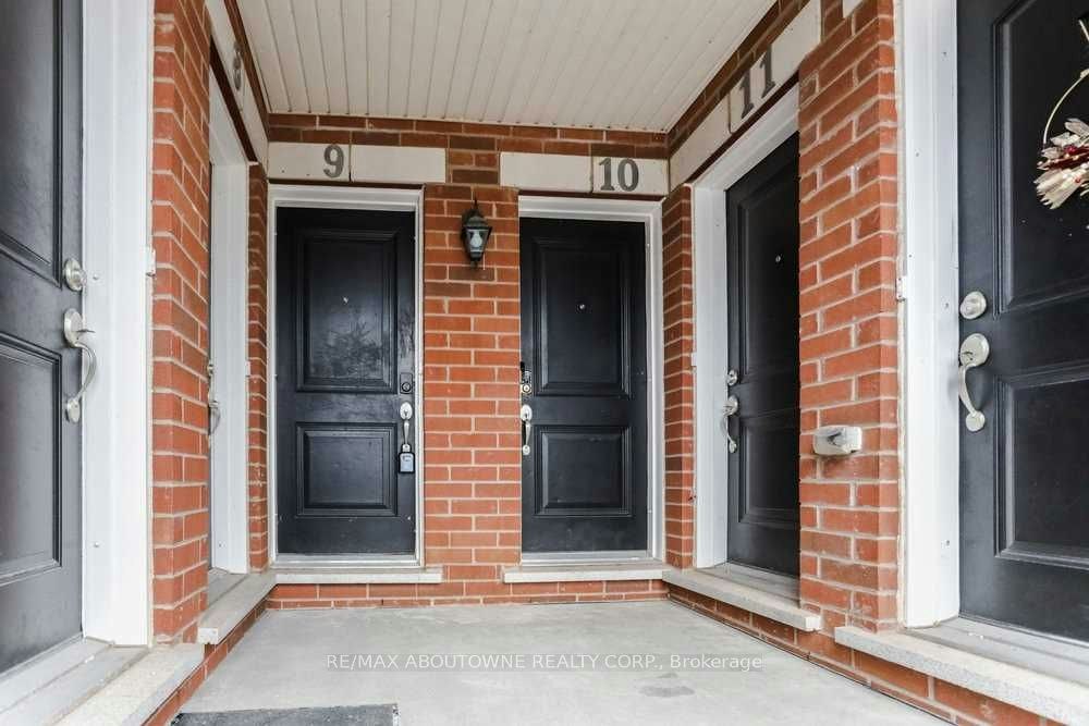 10-2579 Sixth Line, Oakville, ON, L6H 0H7 - 2