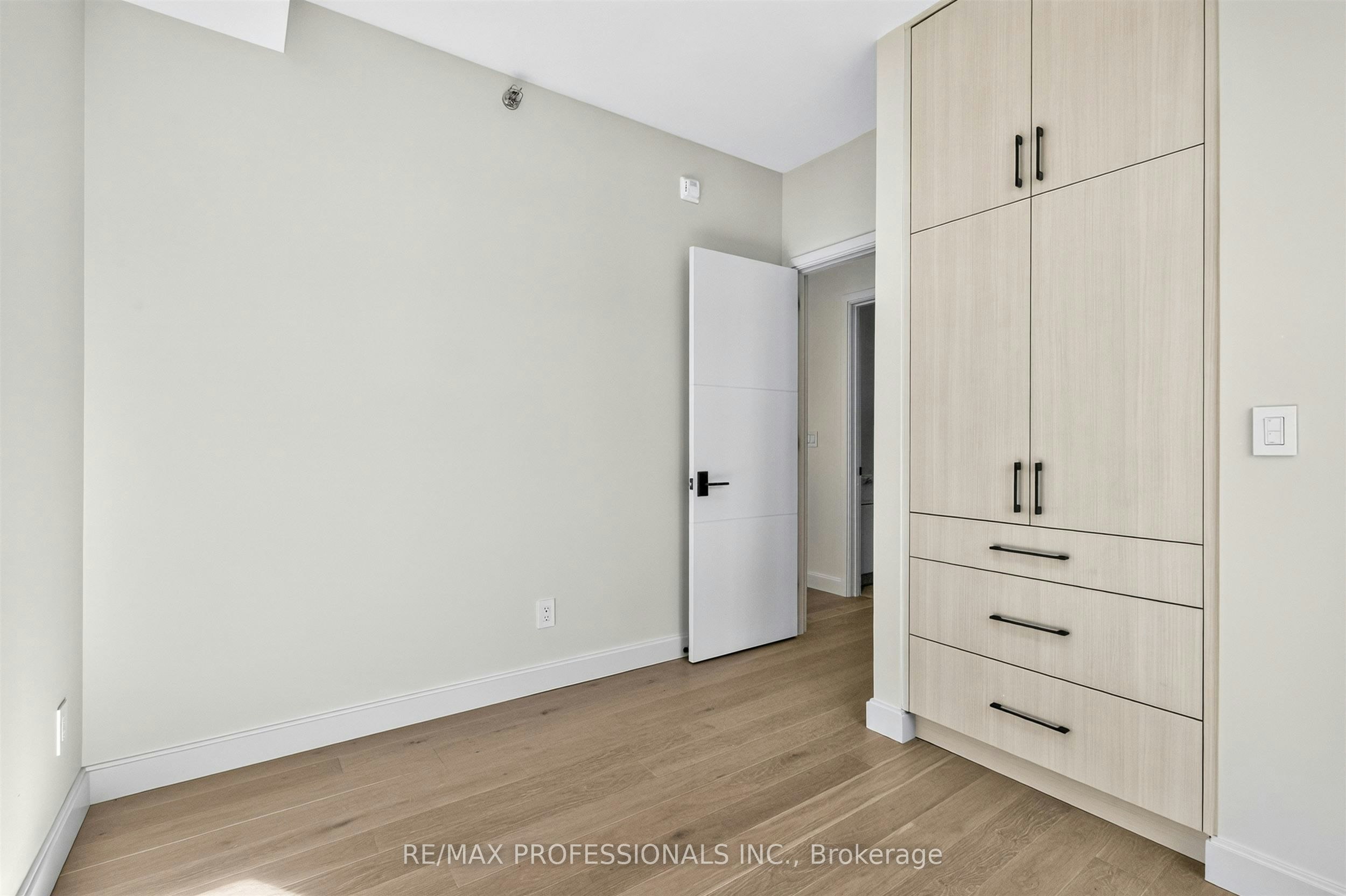 202-393 Perth Avenue, Toronto, ON, M6P 3Y5 - 13