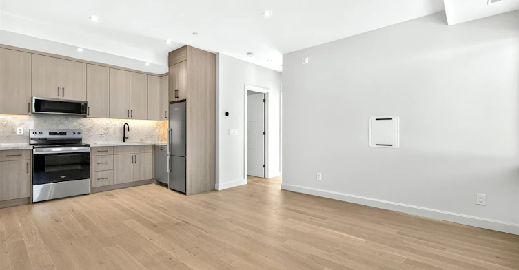 202-393 Perth Avenue, Toronto, ON, M6P 3Y5 - 8