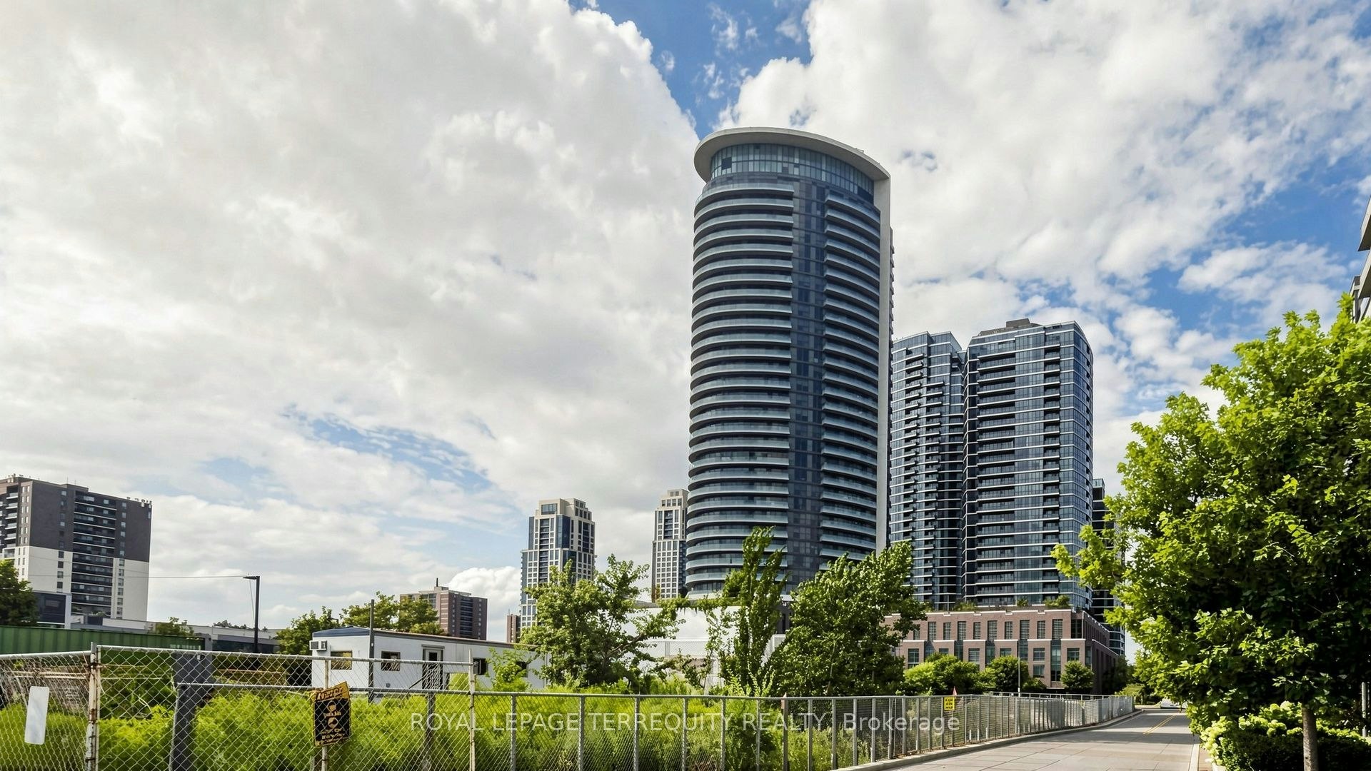 1410-30 Gibbs Road, Toronto, ON, M9B 0E4 - 4