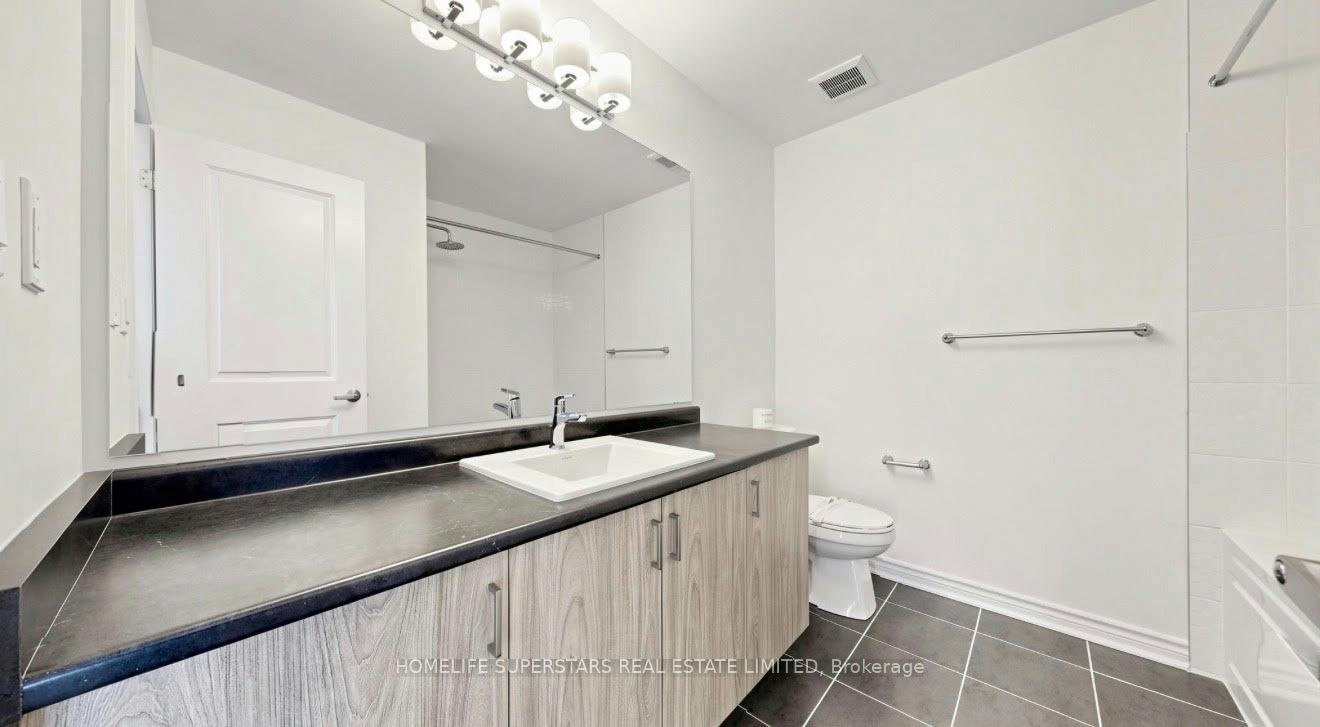 Upper Unit-96 Fieldfare Road, Brampton, ON, L7A 0B8 - 2