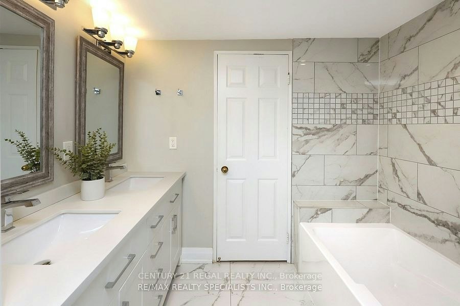704-2155 Burnhamthorpe Road W, Mississauga, ON, L5L 5P4 - 16