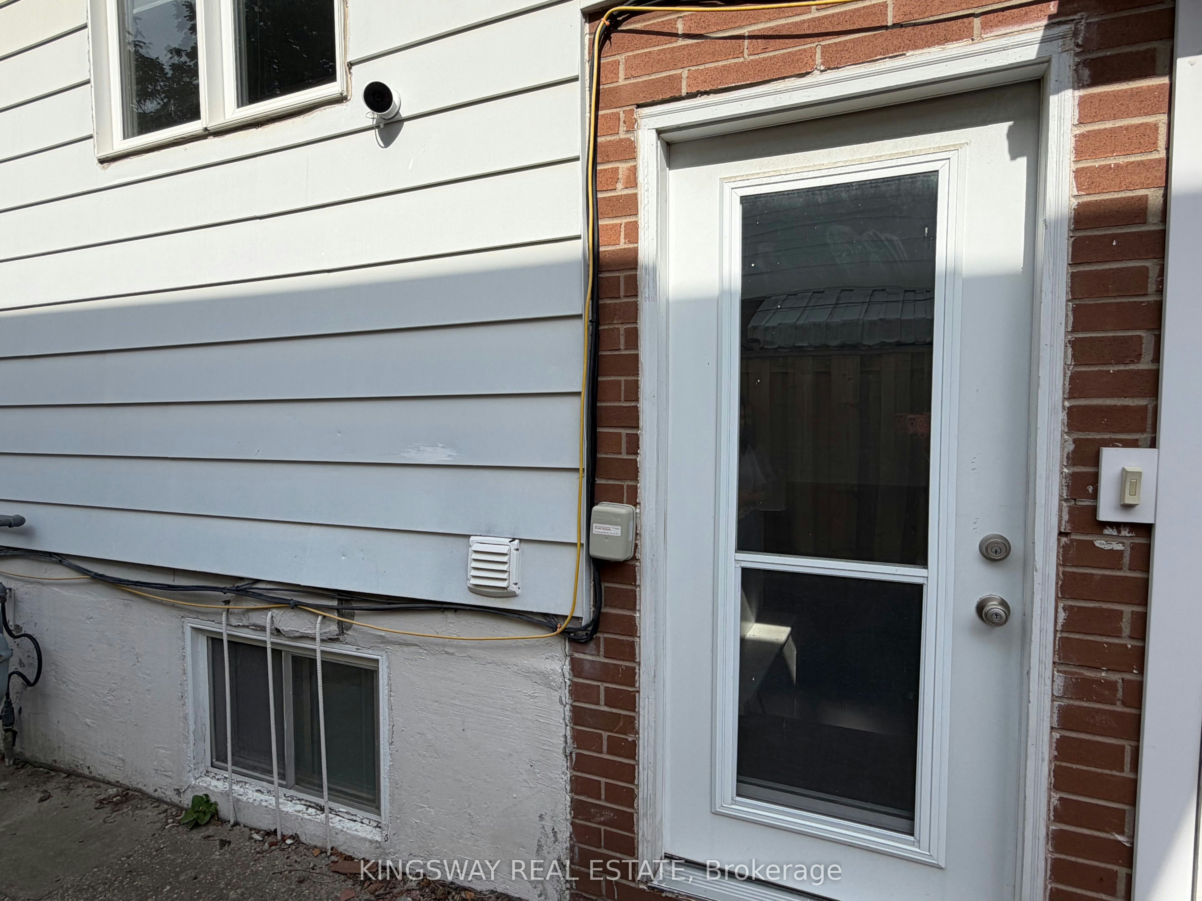 Lower Level-323 Montego Rd. Road, Mississauga, ON, L5B 1C6 - 2