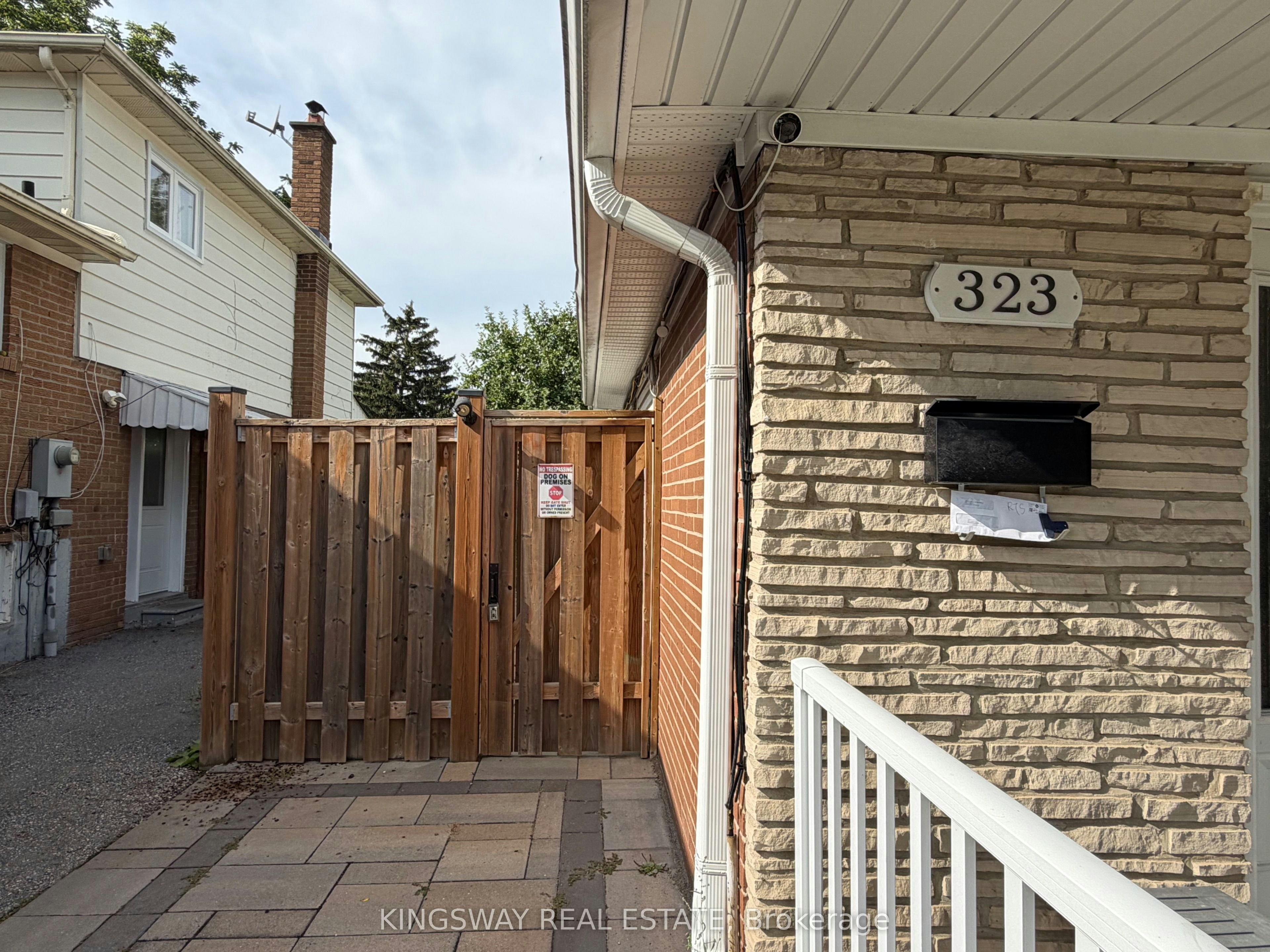 Lower Level-323 Montego Rd. Road, Mississauga, ON, L5B 1C6