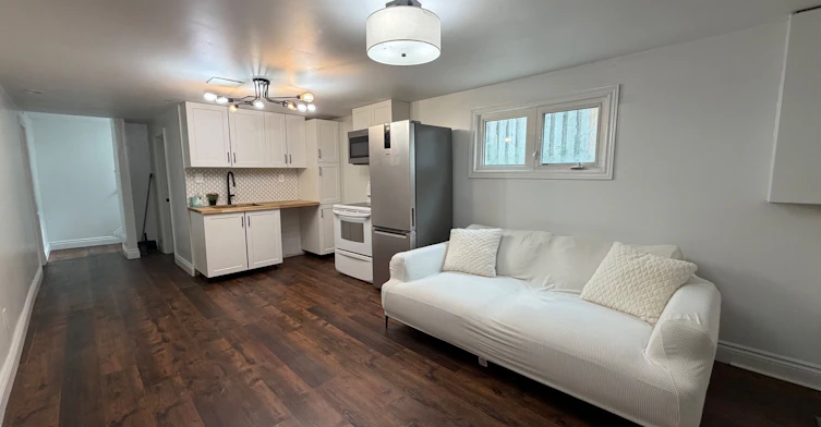 Lower Level-323 Montego Rd. Road, Mississauga, ON, L5B 1C6 - 4