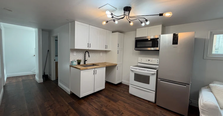 Lower Level-323 Montego Rd. Road, Mississauga, ON, L5B 1C6 - 3