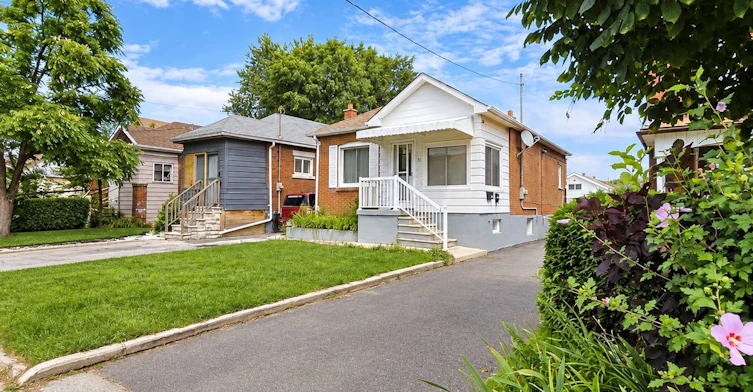 Bsmt-51 Mould Avenue, Toronto, ON, M6N 3Z8
