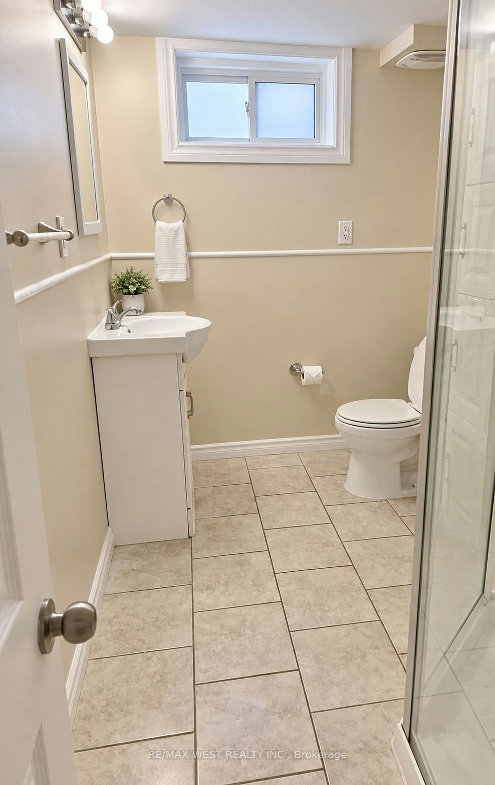 Bsmt-51 Mould Avenue, Toronto, ON, M6N 3Z8 - 6