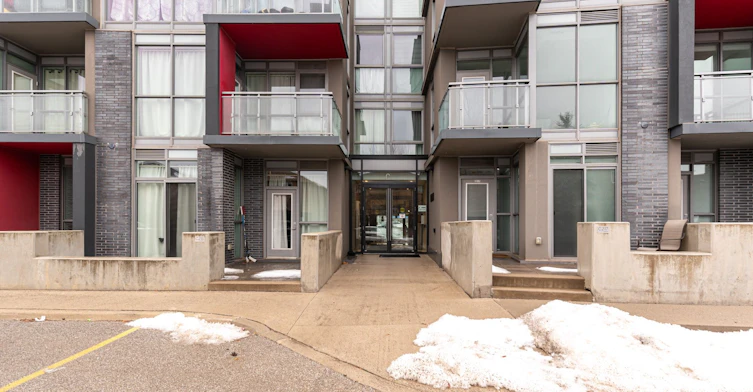 C401-5260 Dundas Street N, Burlington, ON, L7R 0J7 - 4