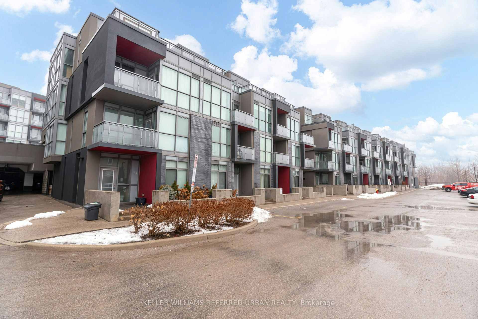 C401-5260 Dundas Street N, Burlington, ON, L7R 0J7
