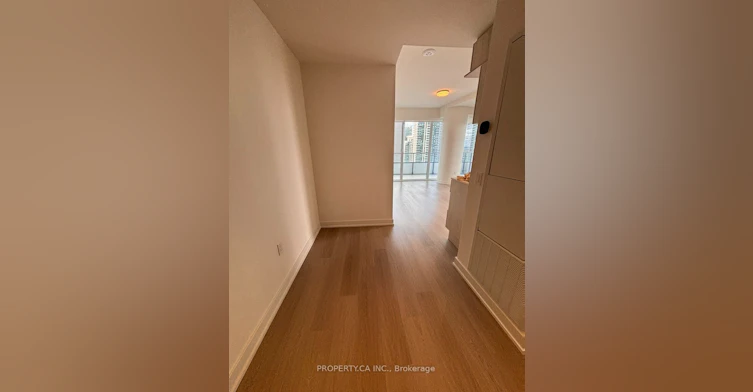 2004-448 Burnhamthorpe Road, Mississauga, ON, L5B 0R4 - 3