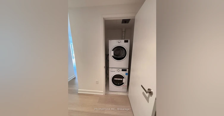 2004-448 Burnhamthorpe Road, Mississauga, ON, L5B 0R4 - 11