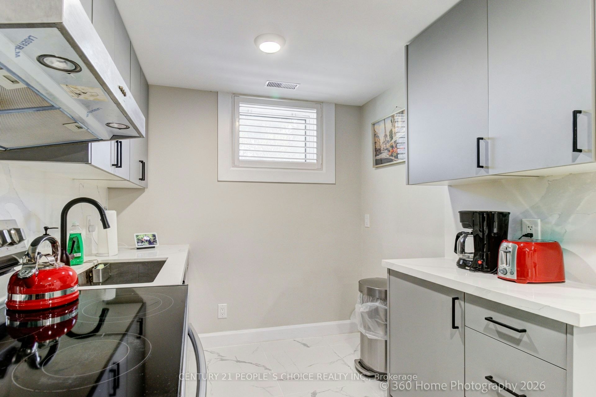Upper-37 Bentworth Avenue, Toronto, ON, M6A 1P1 - 34