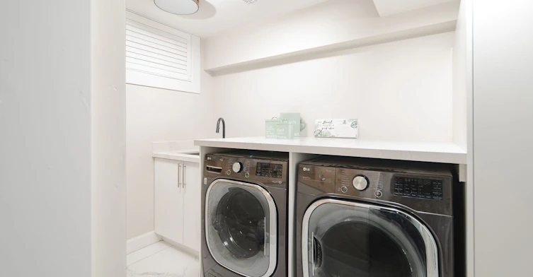 Upper-37 Bentworth Avenue, Toronto, ON, M6A 1P1 - 19