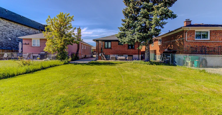 Upper-37 Bentworth Avenue, Toronto, ON, M6A 1P1 - 21
