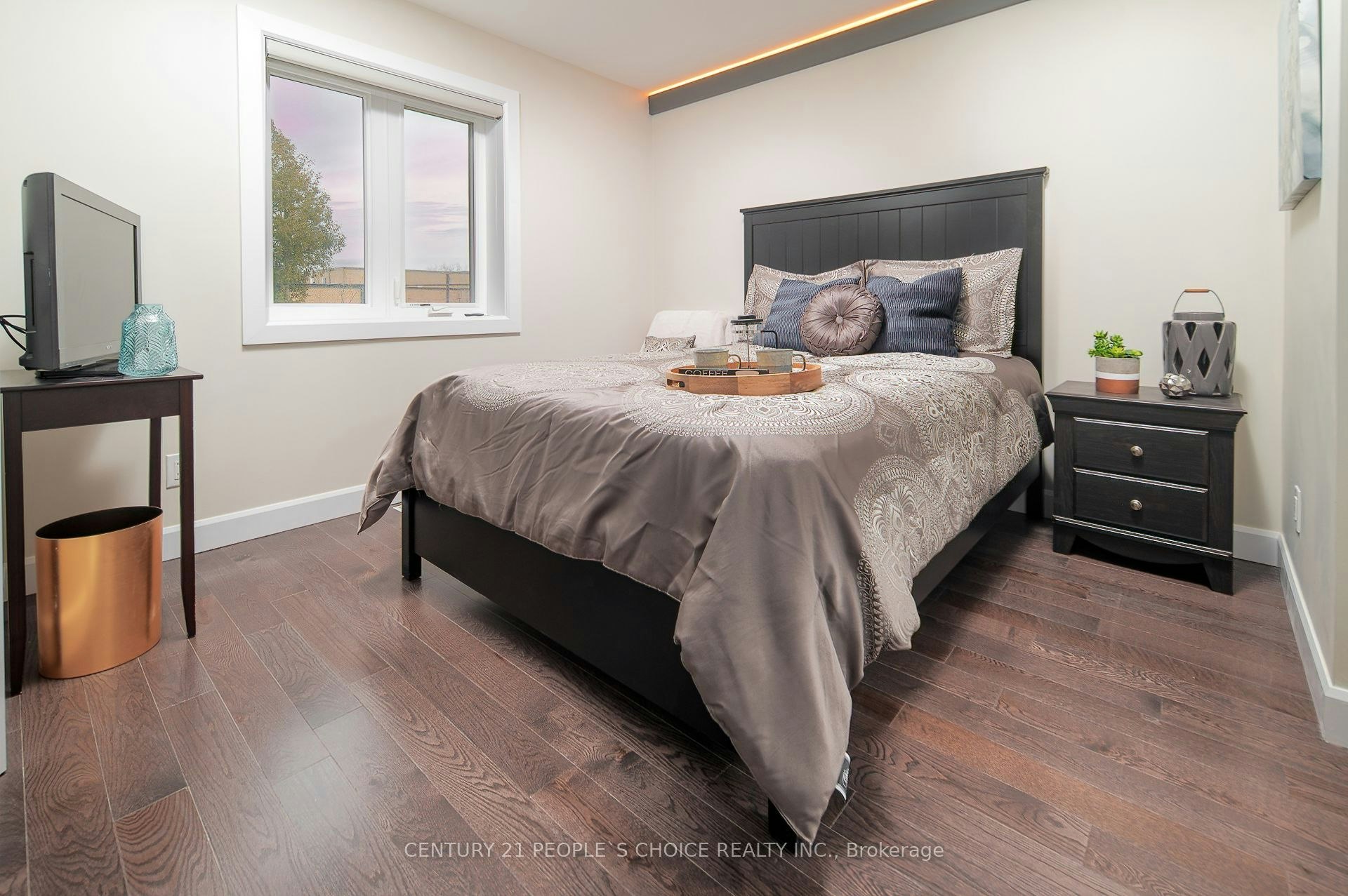 Upper-37 Bentworth Avenue, Toronto, ON, M6A 1P1 - 15