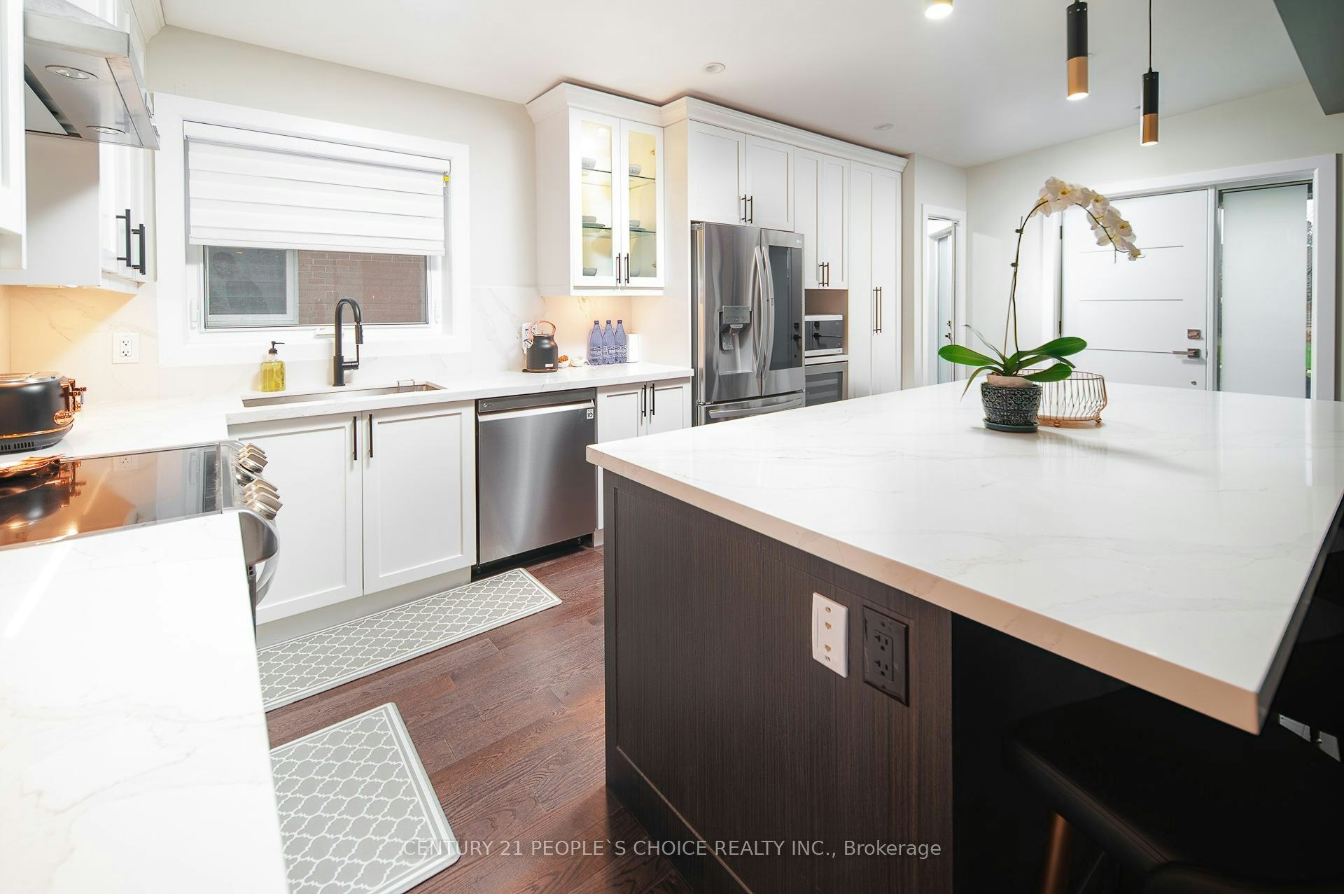Upper-37 Bentworth Avenue, Toronto, ON, M6A 1P1 - 7