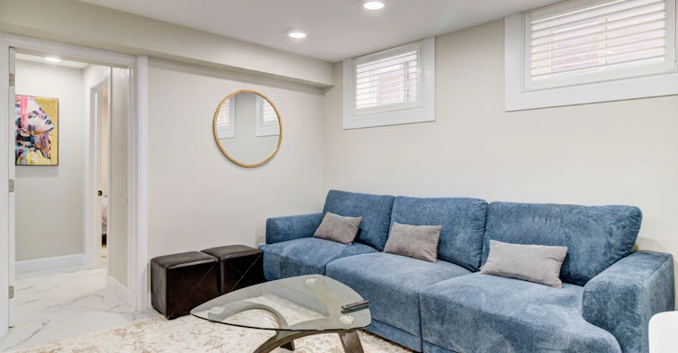 Upper-37 Bentworth Avenue, Toronto, ON, M6A 1P1 - 37