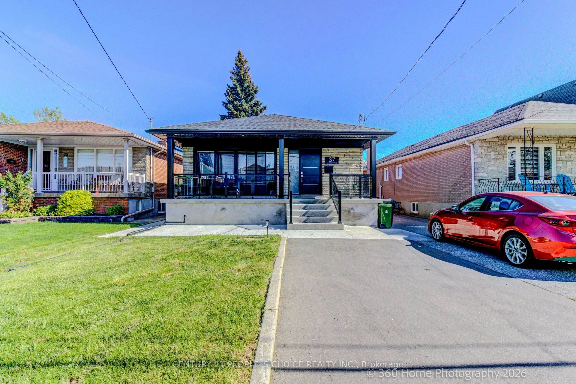 Upper-37 Bentworth Avenue, Toronto, ON, M6A 1P1