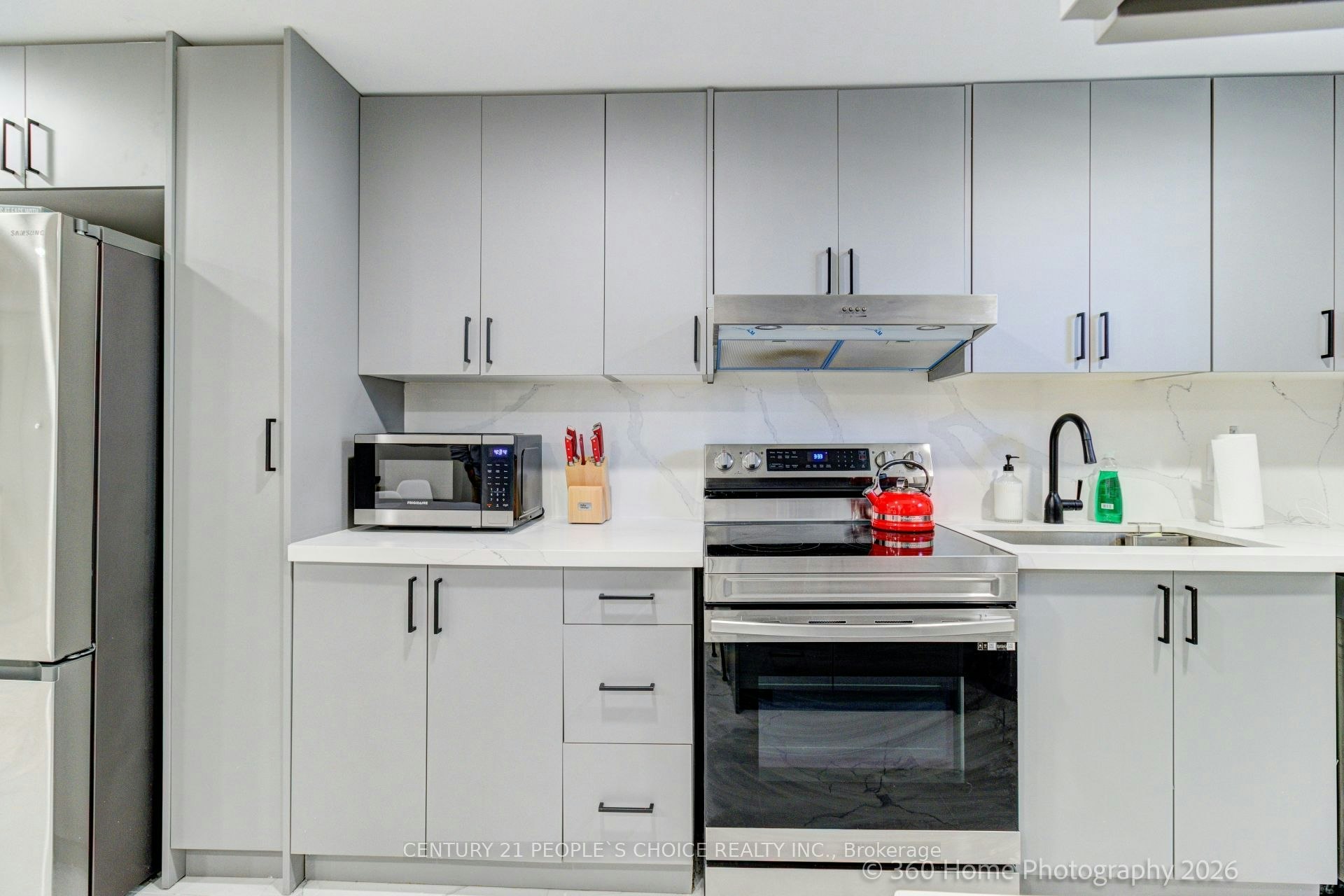 Upper-37 Bentworth Avenue, Toronto, ON, M6A 1P1 - 38