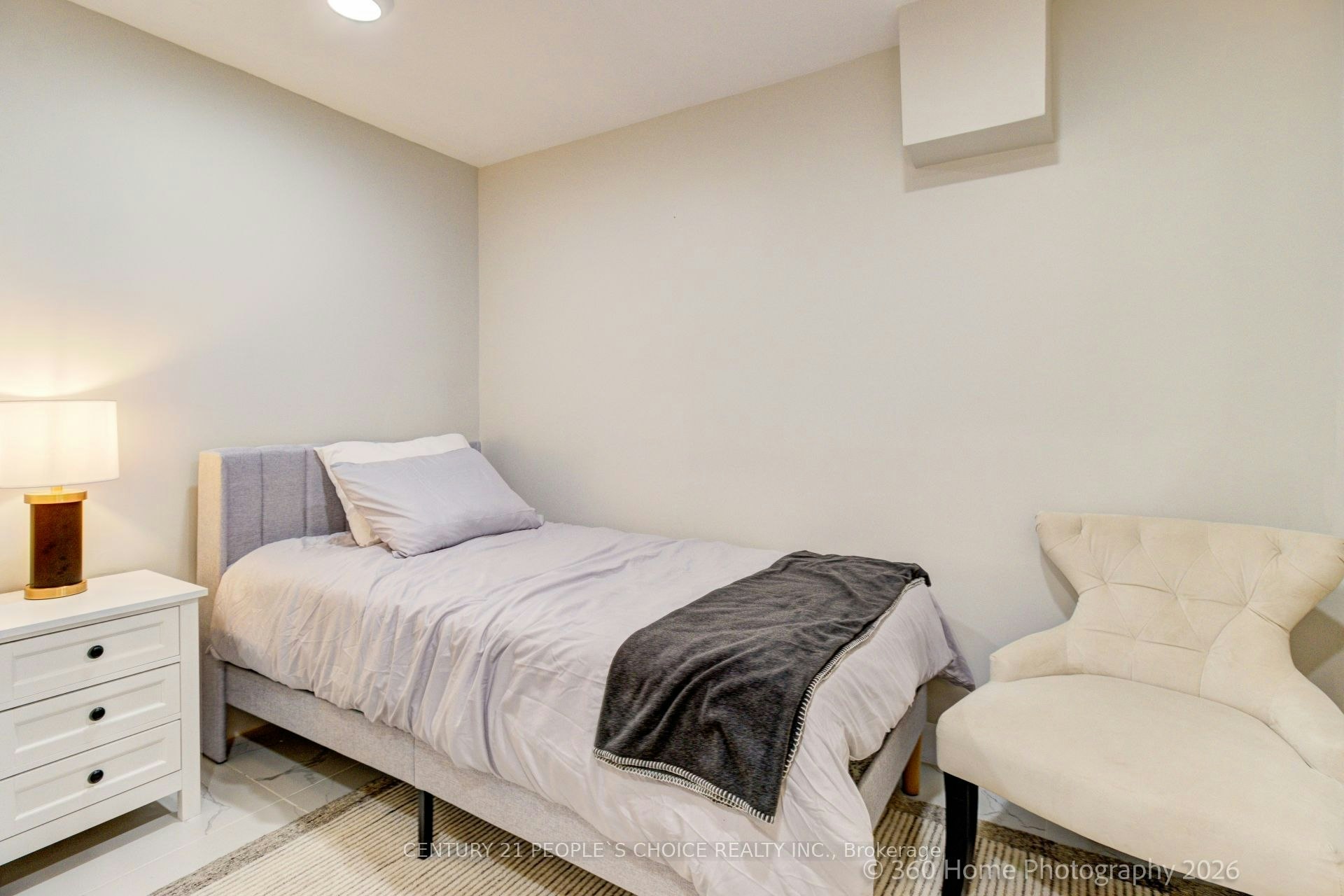 Upper-37 Bentworth Avenue, Toronto, ON, M6A 1P1 - 29