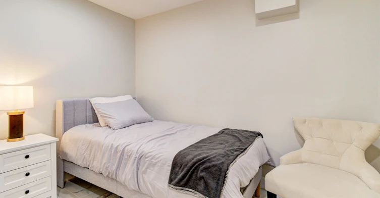 Upper-37 Bentworth Avenue, Toronto, ON, M6A 1P1 - 29