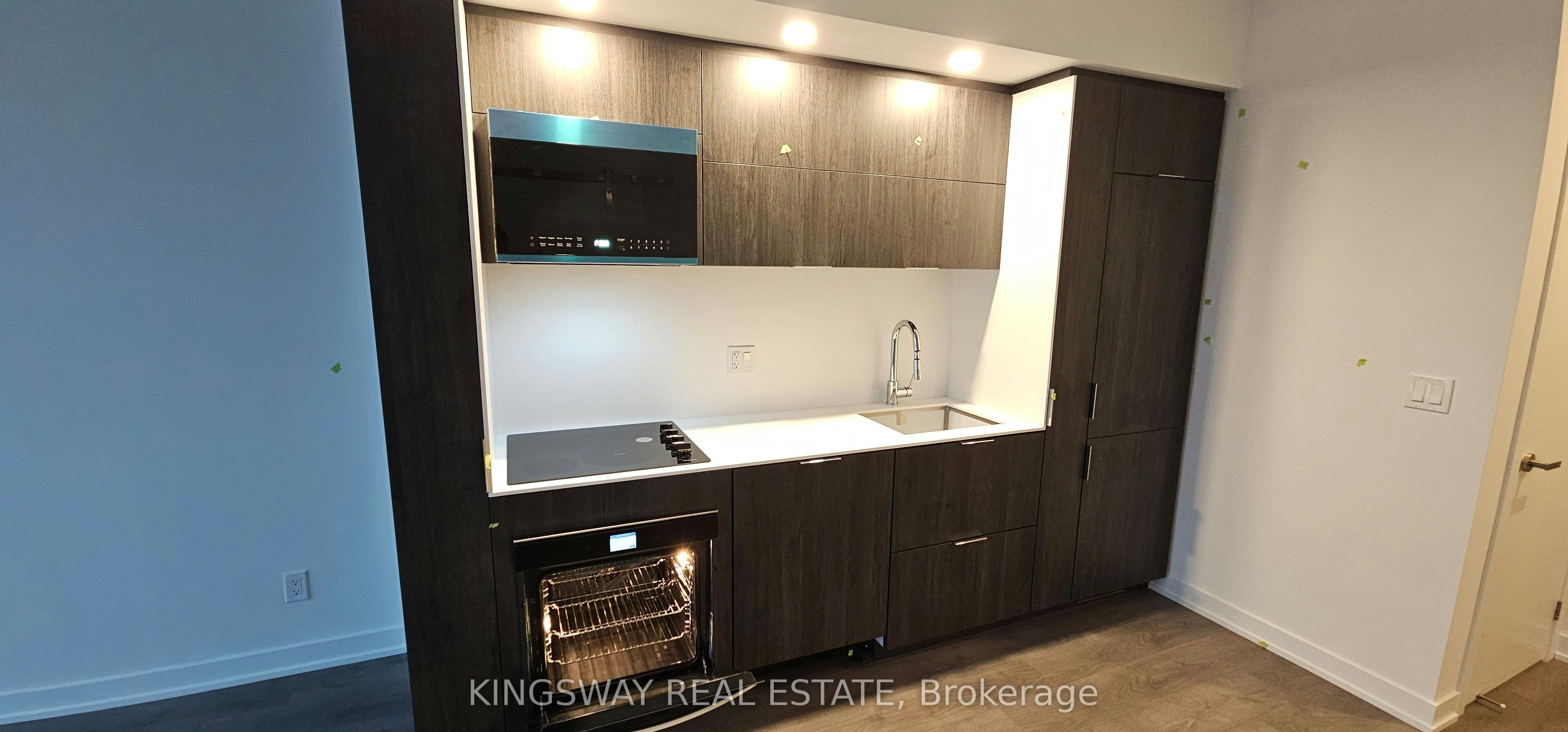 405-370 Martha Street, Burlington, ON, L7R 2P7 - 9