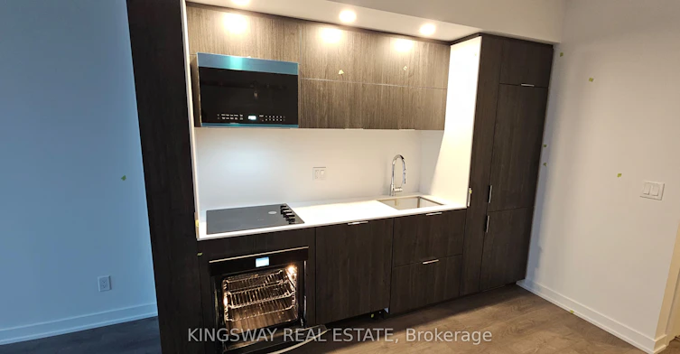 405-370 Martha Street, Burlington, ON, L7R 2P7 - 9