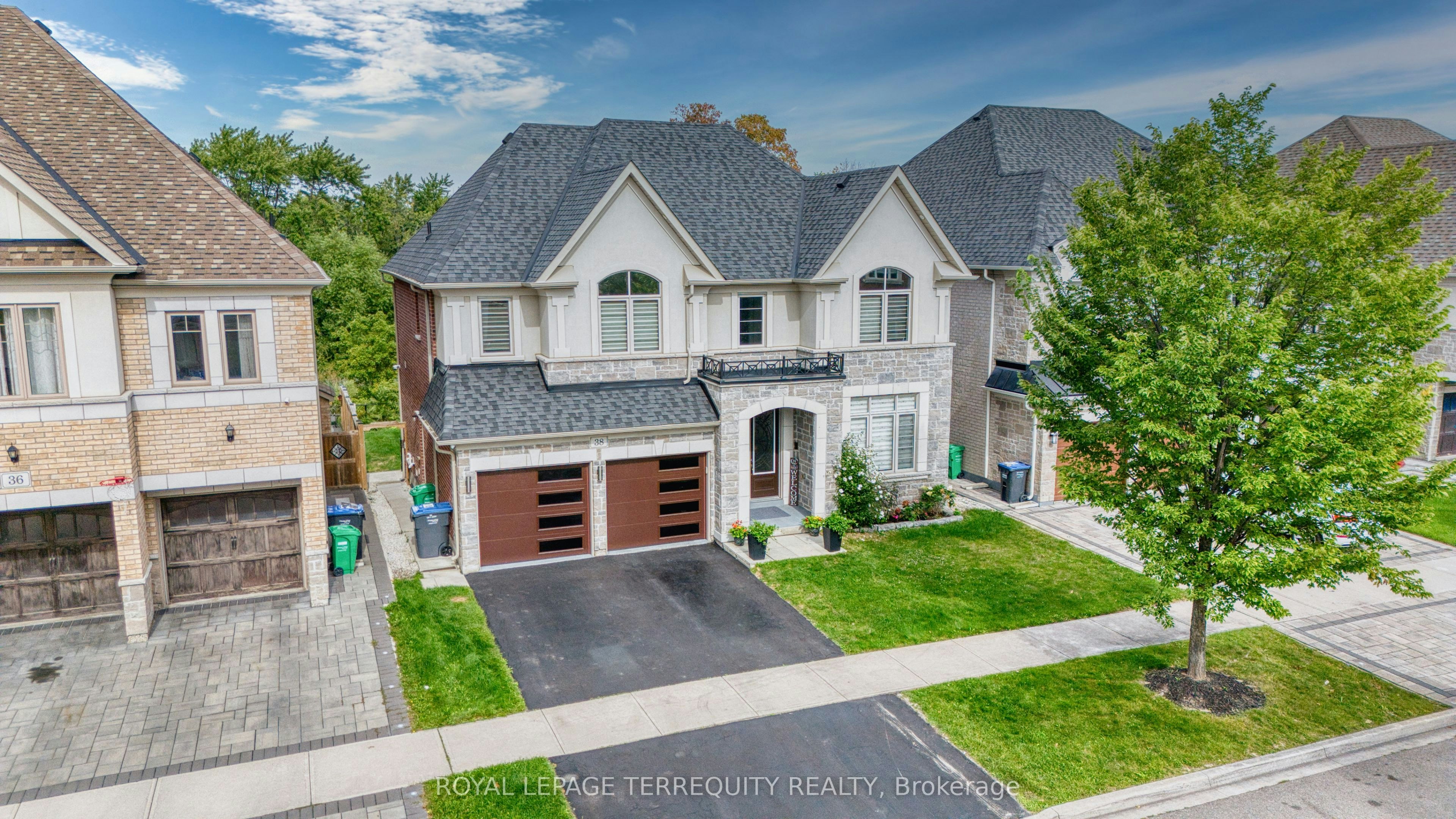 38 Rhapsody Crescent, Brampton, ON, L6P 4E8