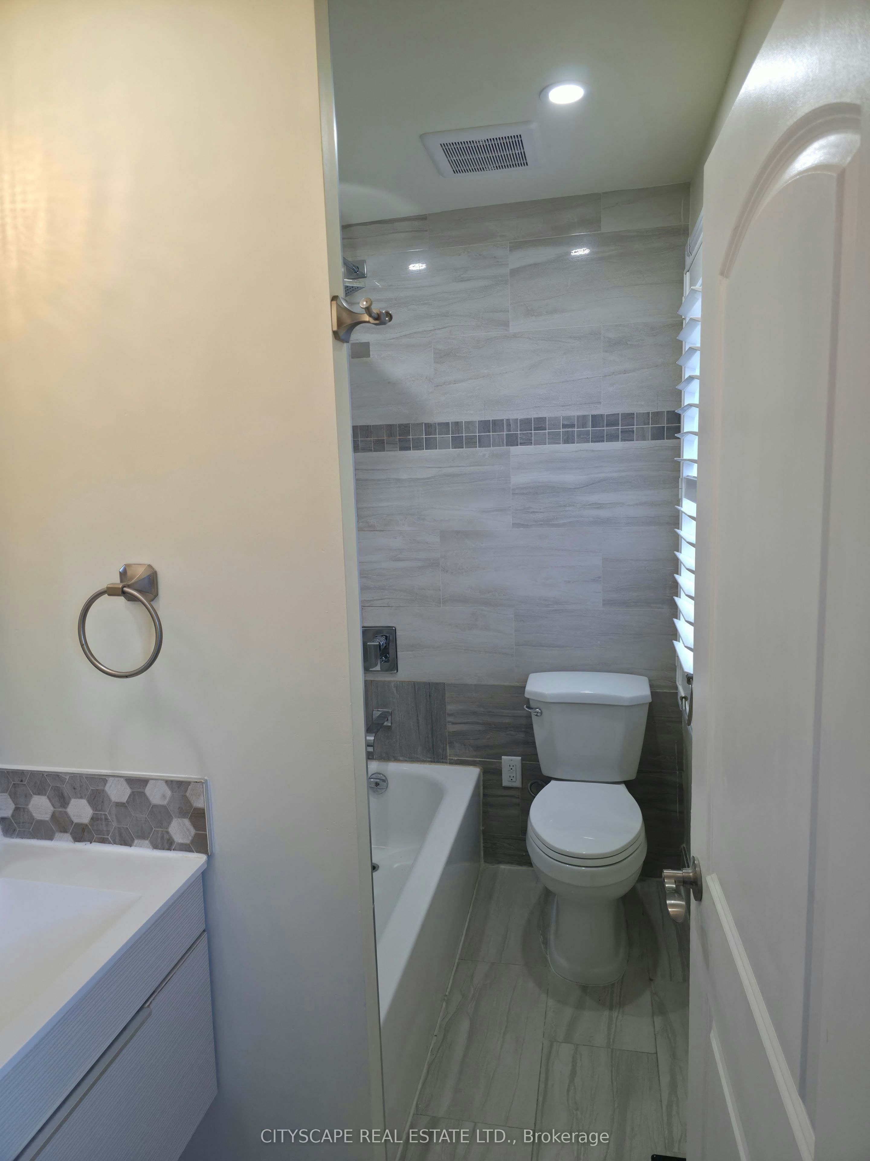 2543 Rugby Road, Mississauga, ON, L5B 1T1 - 14