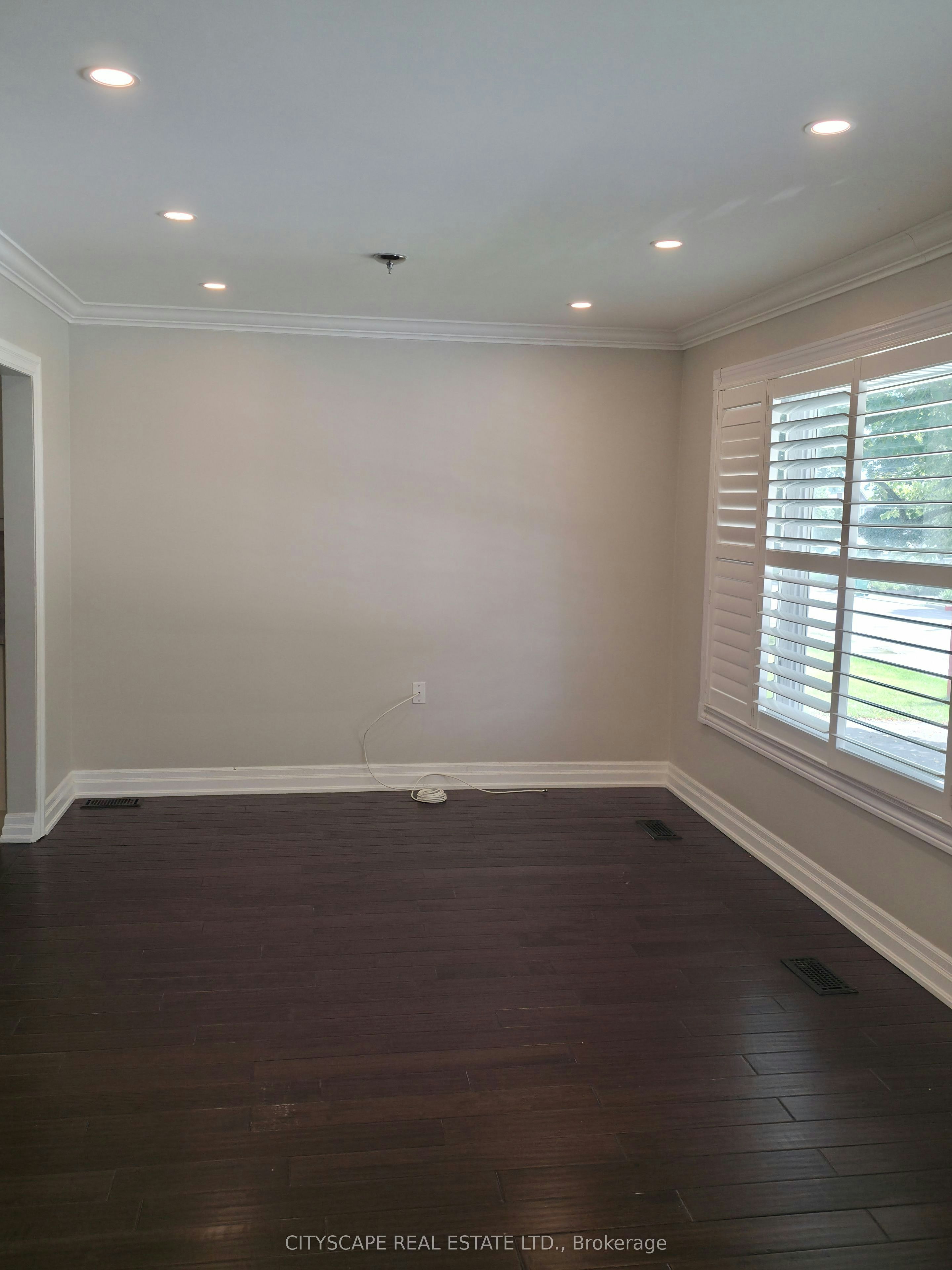 2543 Rugby Road, Mississauga, ON, L5B 1T1 - 9