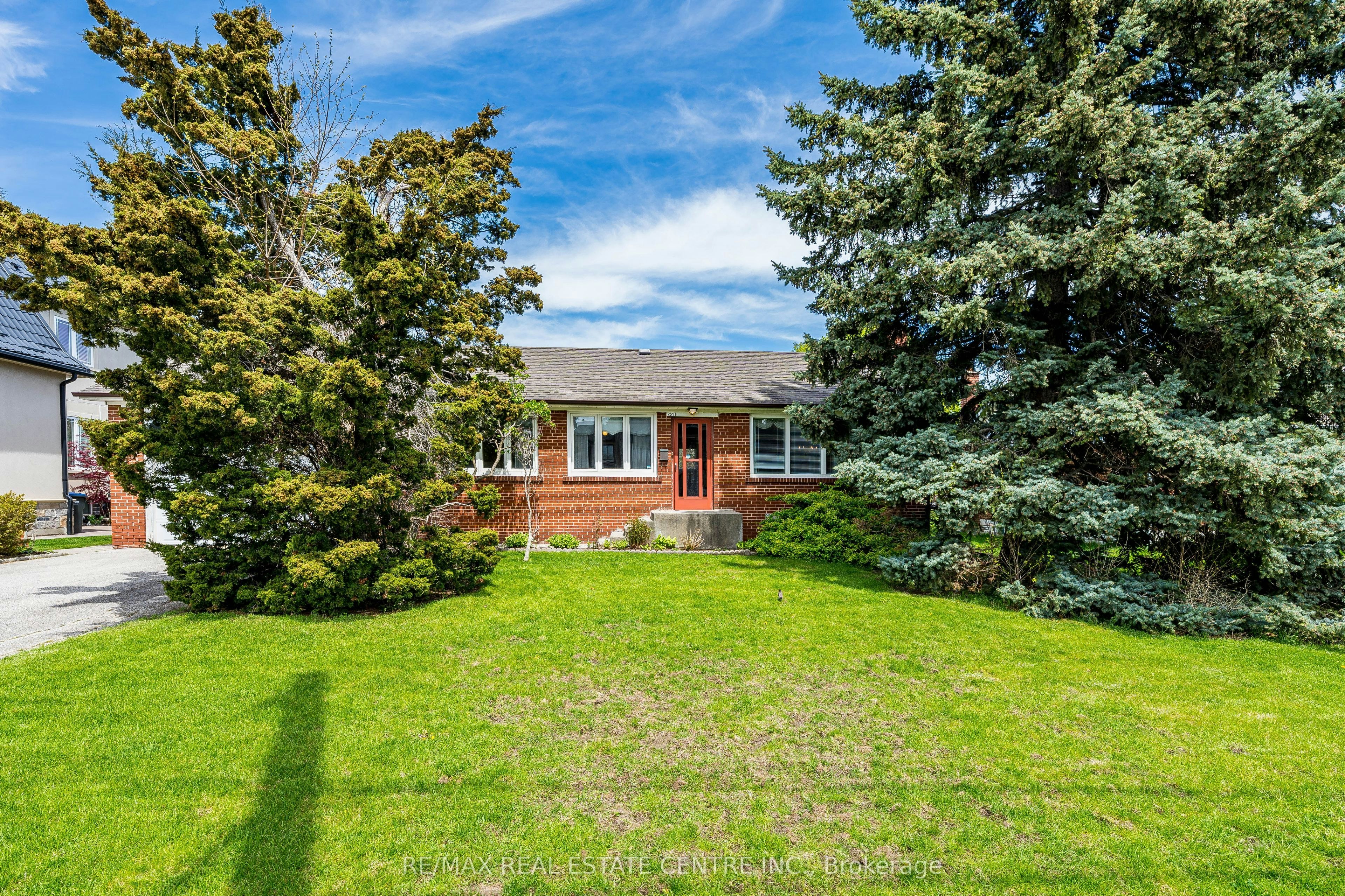 2591 Whaley Drive, Mississauga, ON, L5B 1X1