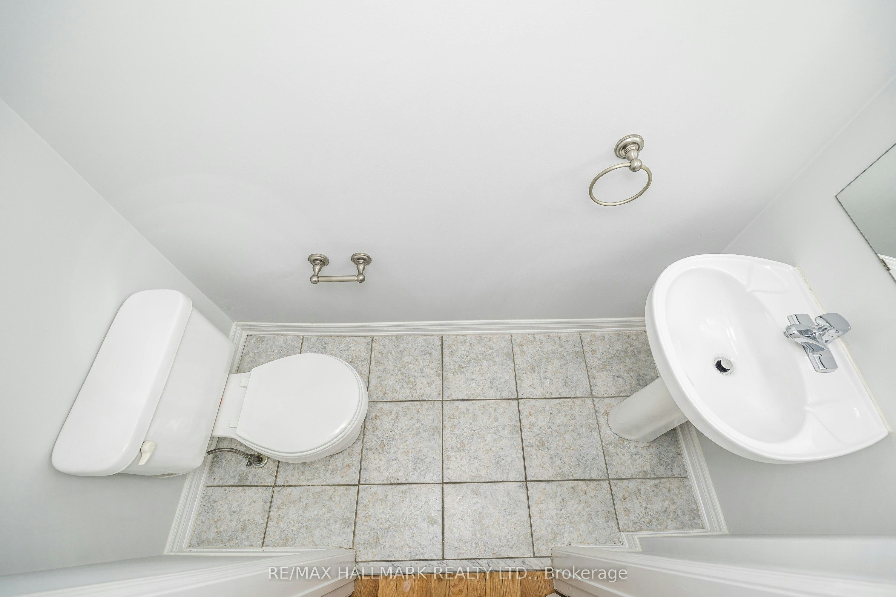 Main/Base-125 Viella Street, Toronto, ON, M6N 5C7 - 13