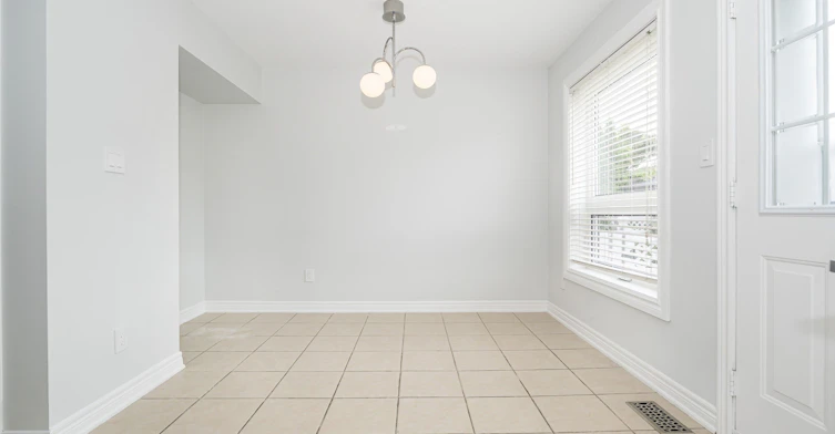 Main/Base-125 Viella Street, Toronto, ON, M6N 5C7 - 10
