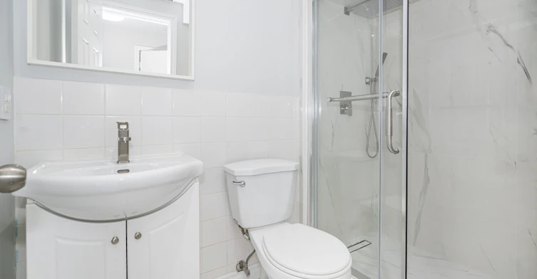 Main/Base-125 Viella Street, Toronto, ON, M6N 5C7 - 19