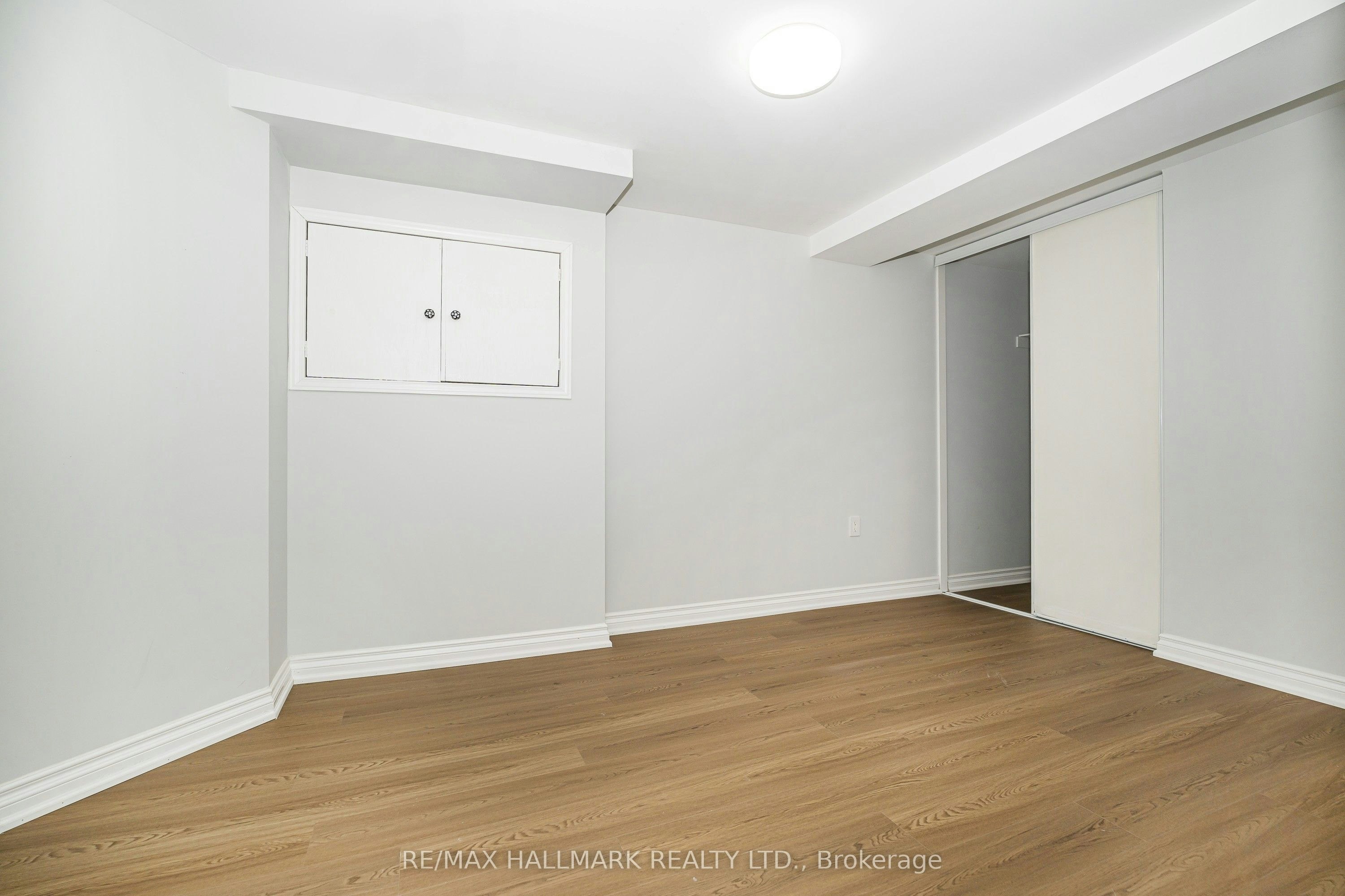 Main/Base-125 Viella Street, Toronto, ON, M6N 5C7 - 14