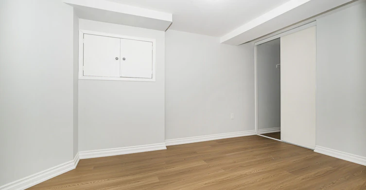 Main/Base-125 Viella Street, Toronto, ON, M6N 5C7 - 14
