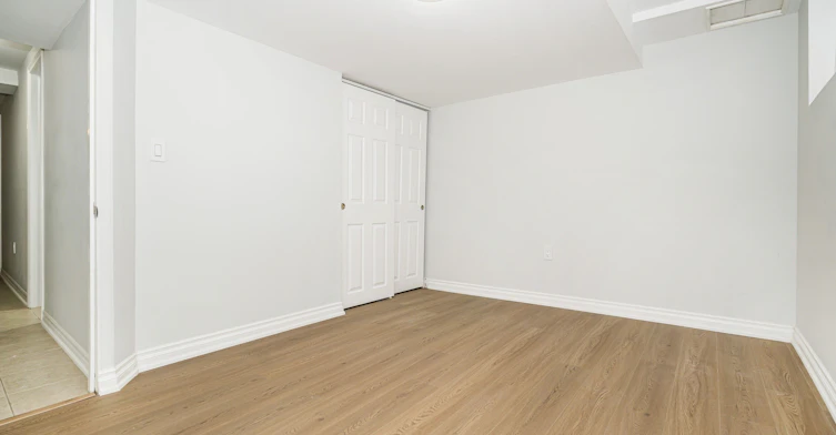Main/Base-125 Viella Street, Toronto, ON, M6N 5C7 - 18