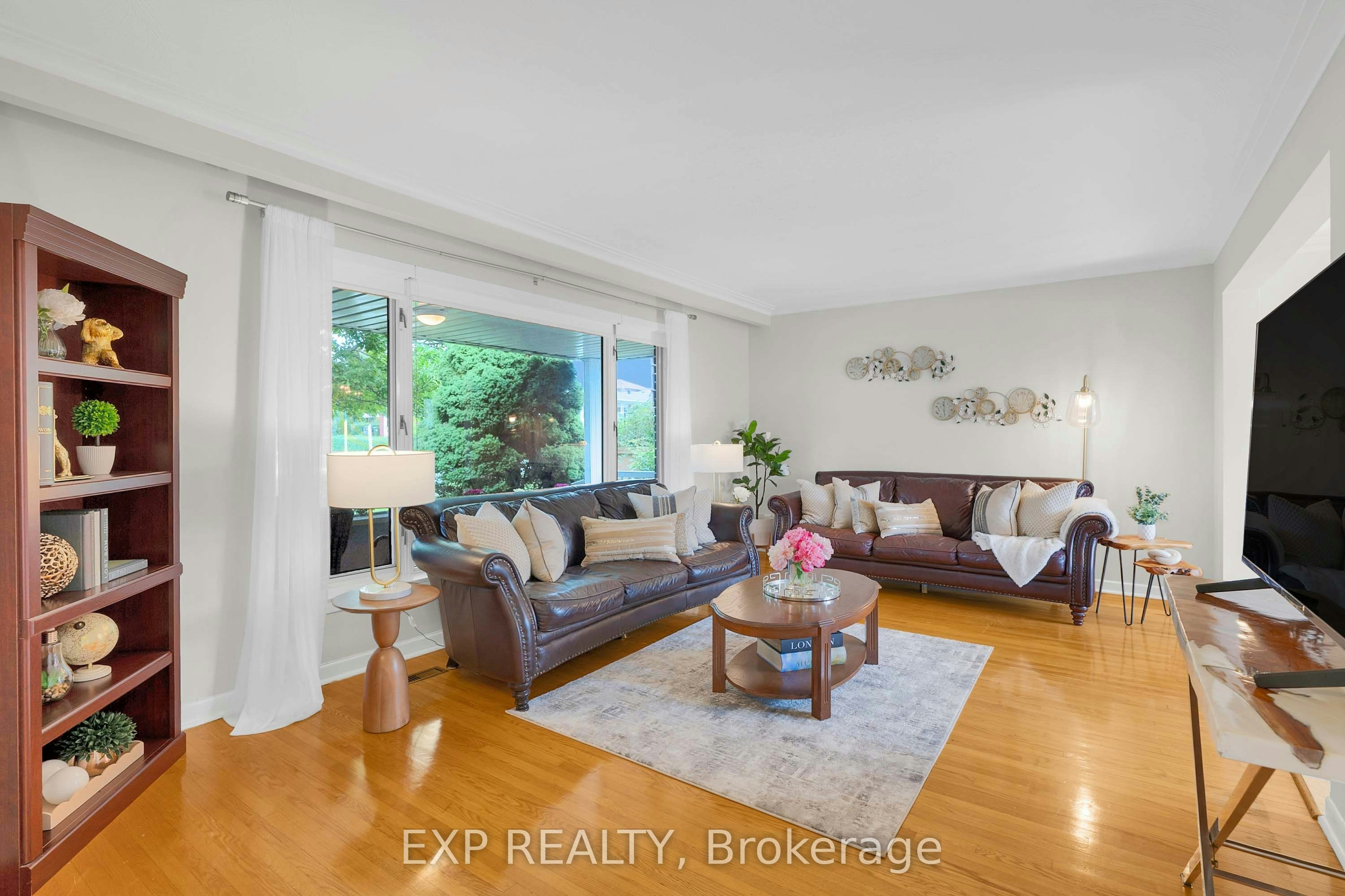 182 Derrydown Road, Toronto, ON, M3J 1R8