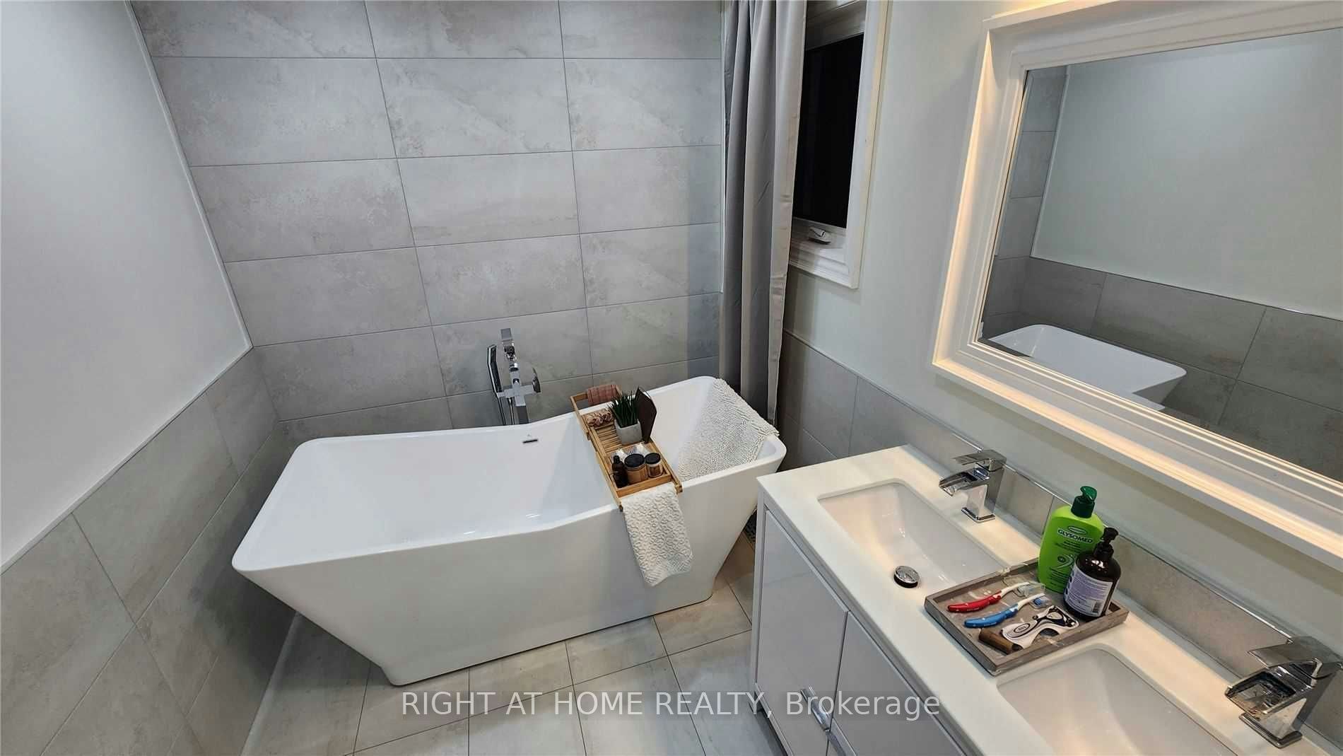 275 River Oaks Boulevard W, Oakville, ON, L6H 3V2 - 35