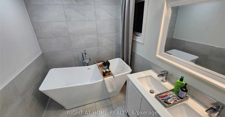 275 River Oaks Boulevard W, Oakville, ON, L6H 3V2 - 35