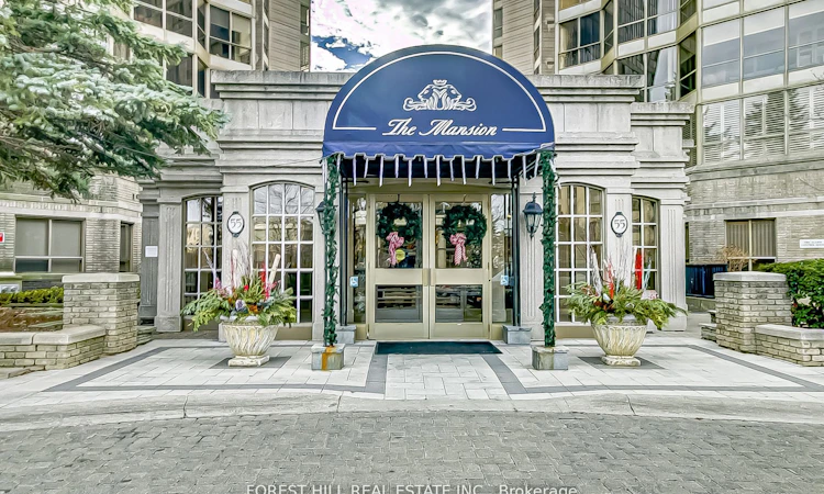 PH7-55 Kingsbridge Garden Circle
