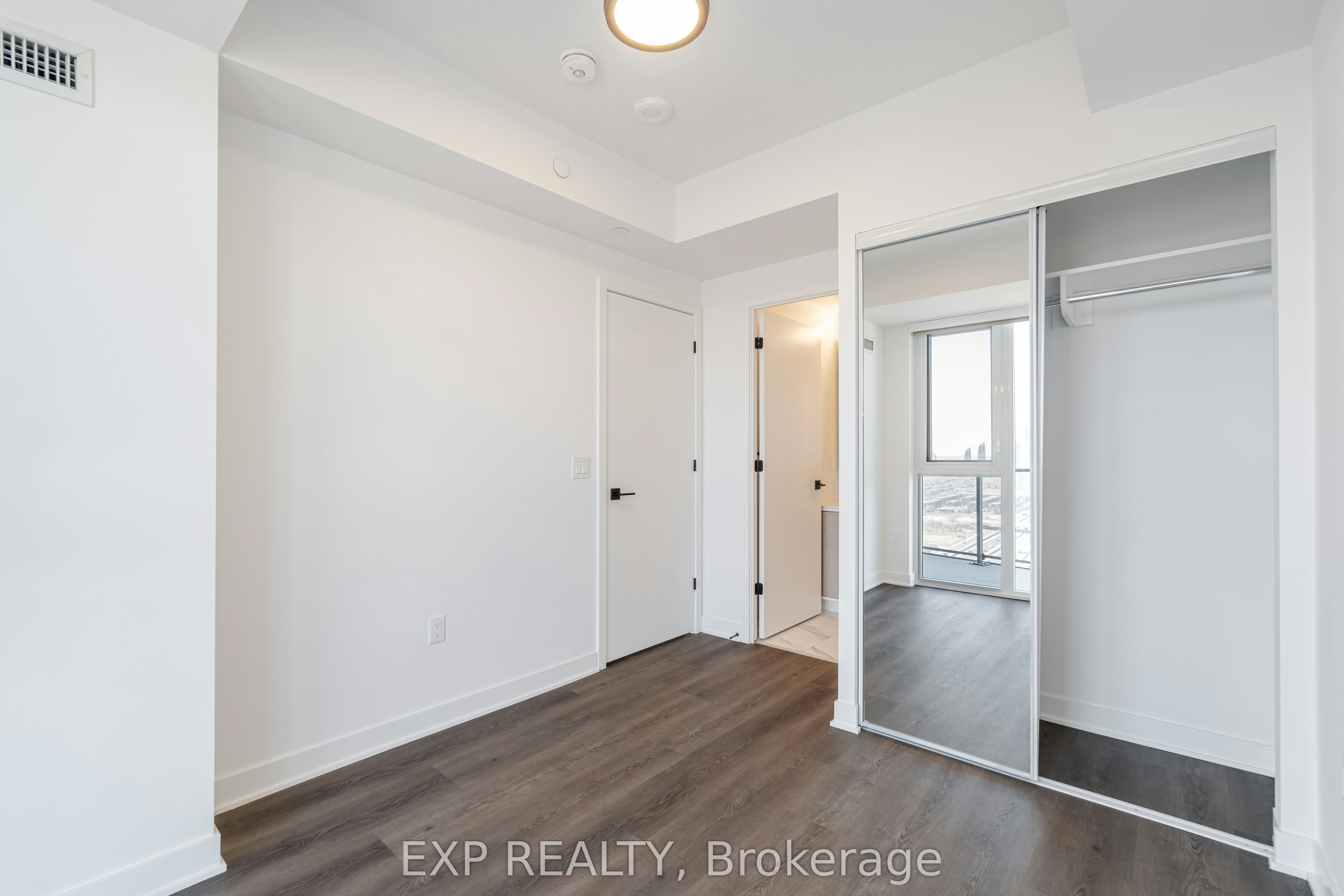 1805-36 Zorra Street, Toronto, ON, M8Z 4Z7 - 7