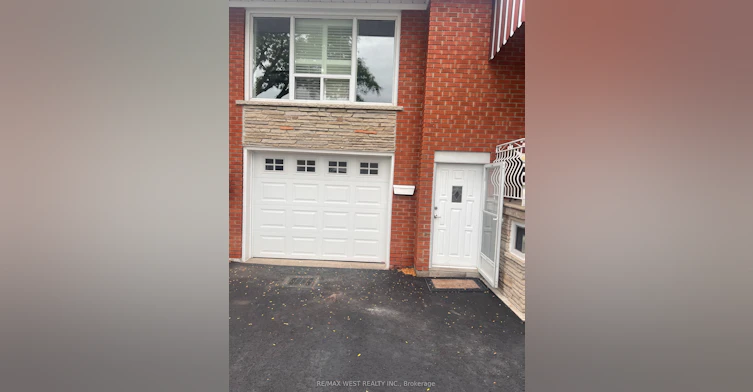 57 Starview Drive, Toronto, ON, M9M 1K7