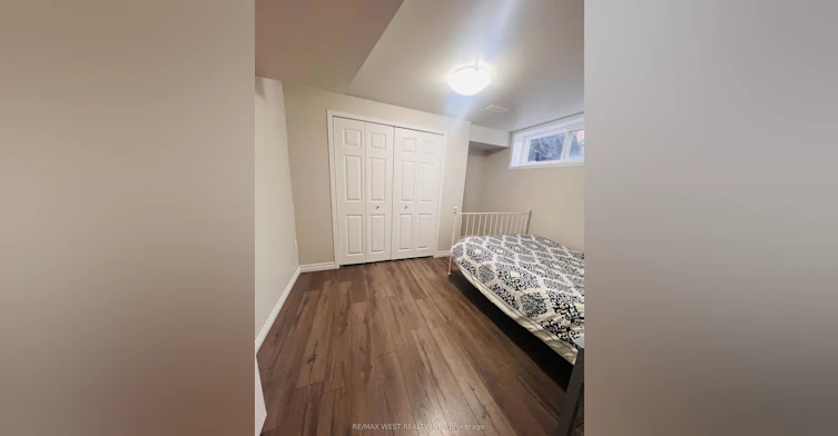 57 Starview Drive, Toronto, ON, M9M 1K7 - 4