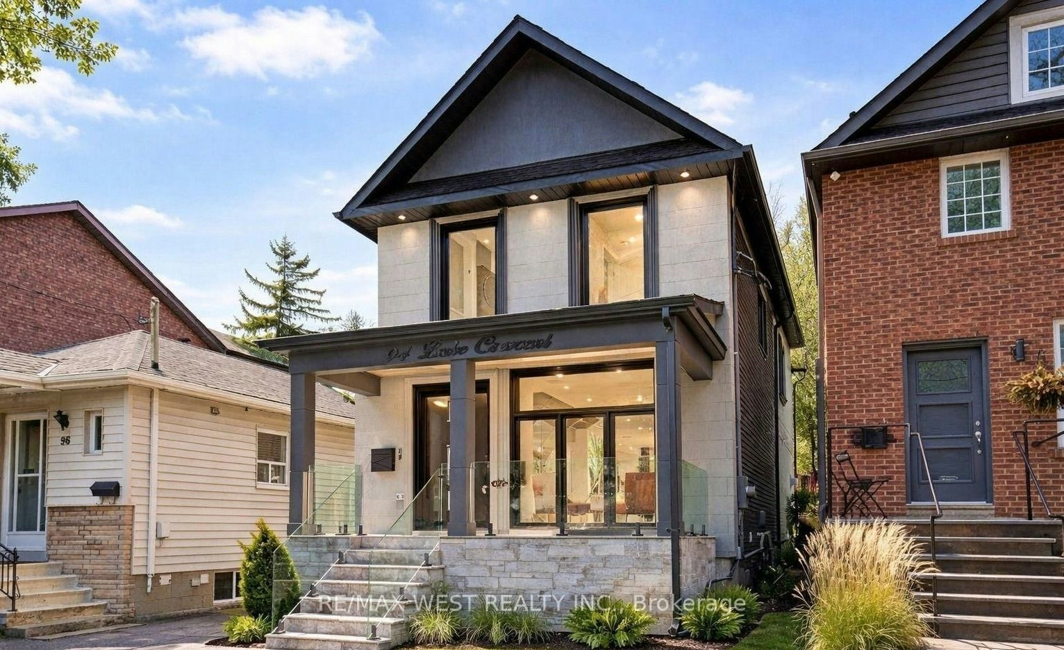 94 Lake Crescent, Toronto, ON, M8V 1W1