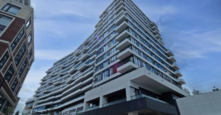 1221-2485 Eglinton Avenue W, Mississauga, ON, L5M 2V8
