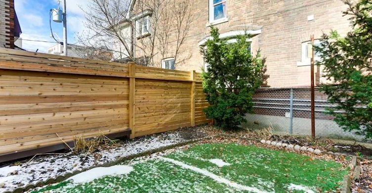 Main-190 Marion Street, Toronto, ON, M6R 1E8 - 12