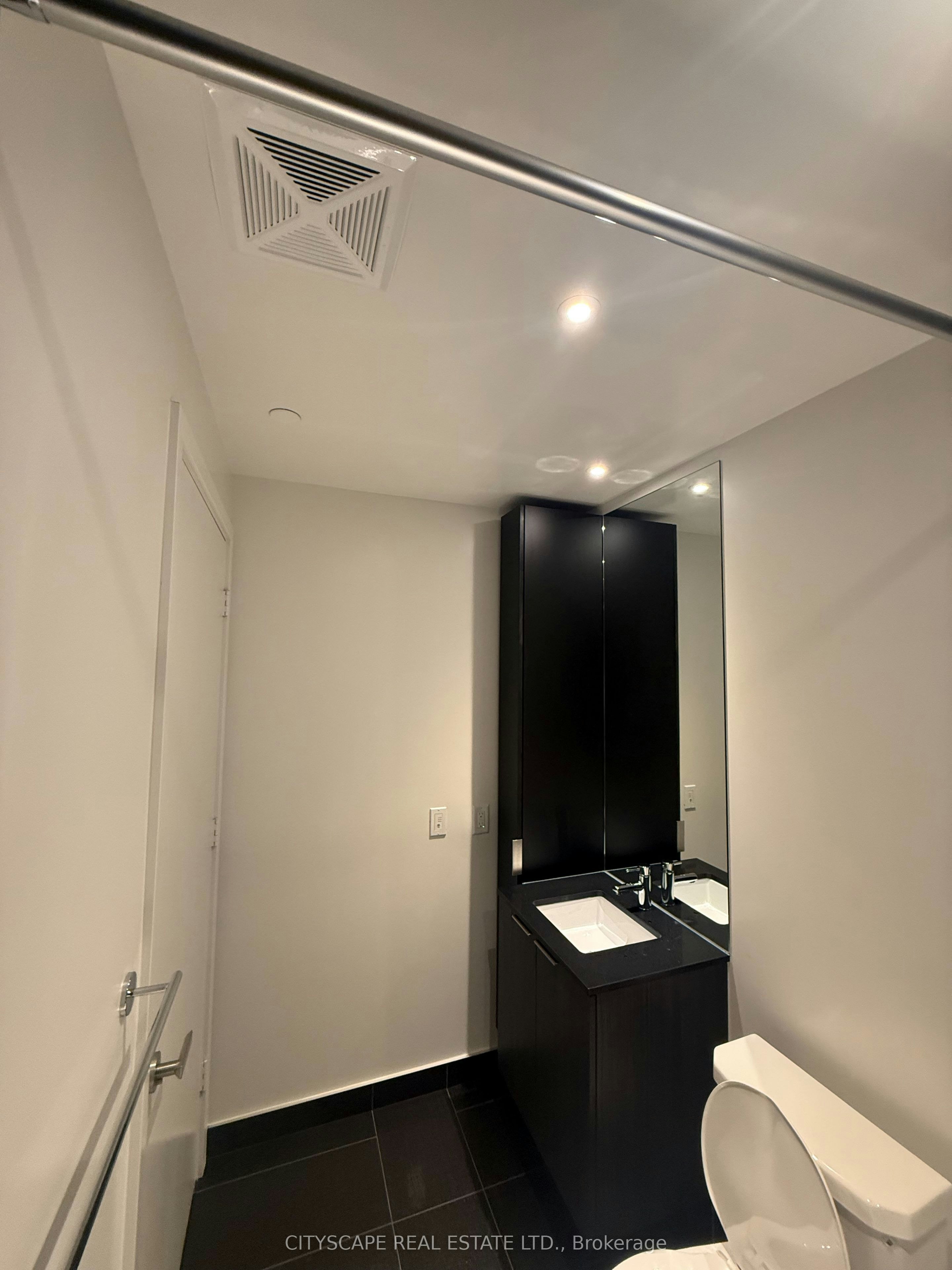 602-448 Burnhamthorpe Road W, Mississauga, ON, L5B 0R4 - 19