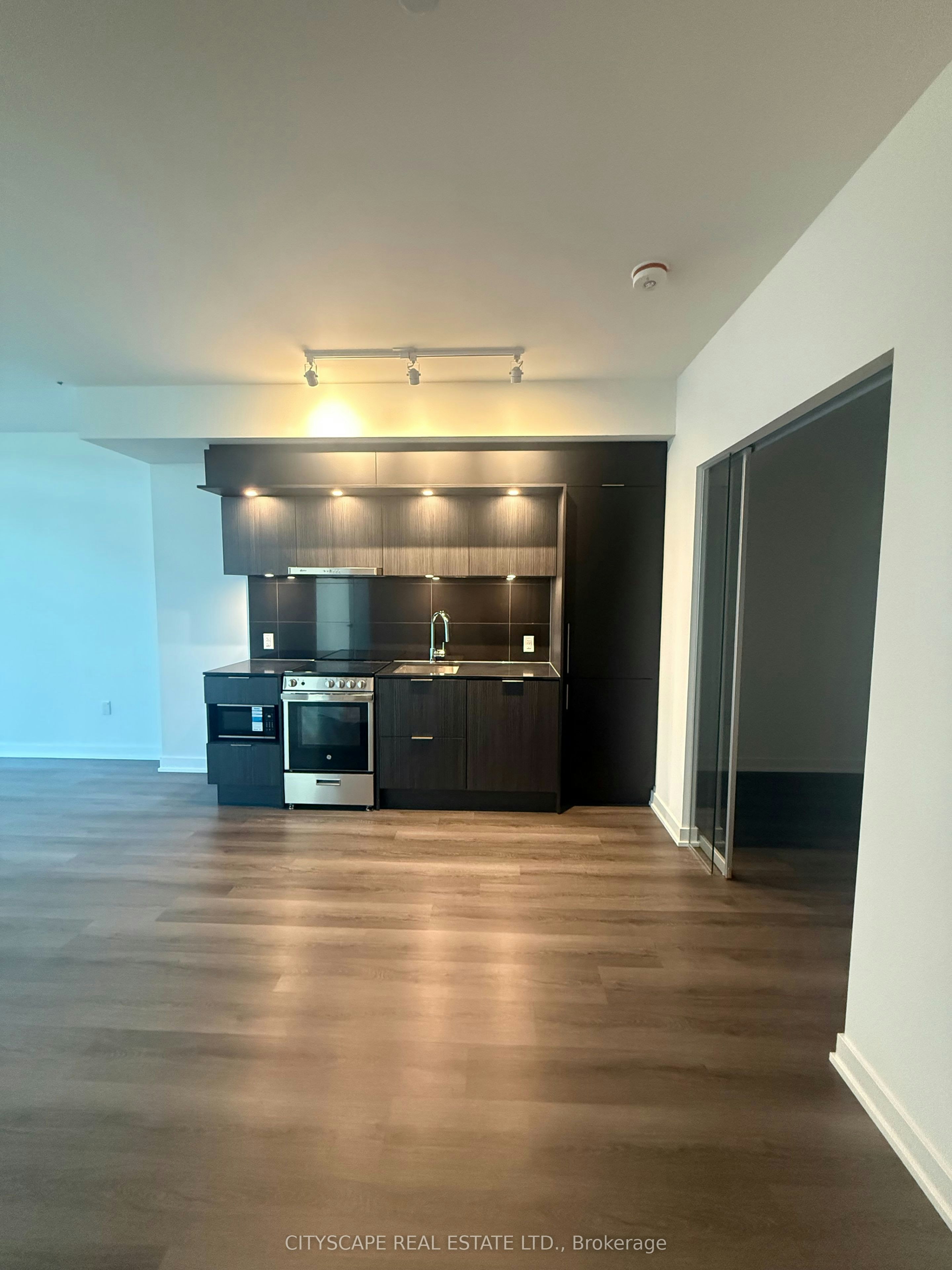 602-448 Burnhamthorpe Road W, Mississauga, ON, L5B 0R4 - 8